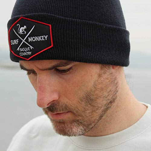41bQApO-zL.jpg Surf Monkey Beanie Gorro de Punto Unisex Adulto - Talla única - Gorro Invierno - Parche Bordado - Diseño en Punto canalé Azul marino