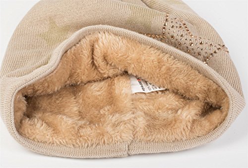 51DOUzz2BlgL.jpg styleBREAKER Gorro Beanie de Punto cálido con Motivo de Estrellas Estrellas de Strass y Relleno Interior Muy Suave Unisex 04024084 Beige